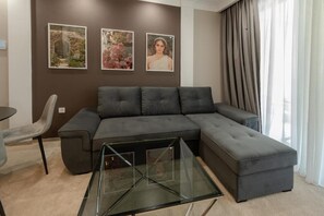 Family Apartment, Balcony | Living area
