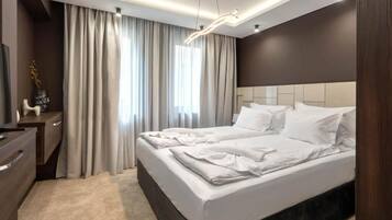 In-room safe, iron/ironing board, free WiFi