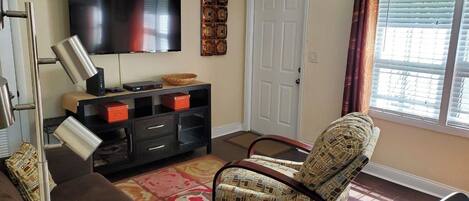 TV, DVD player