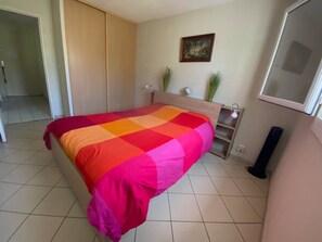 1 bedroom, iron/ironing board, free WiFi, bed sheets