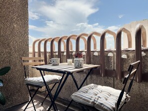 Outdoor dining - Penthouse + Work Area Retiro, Madrid (MADRID)