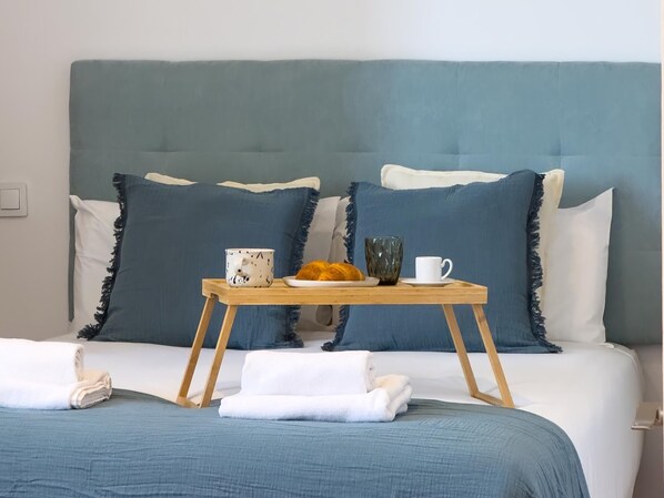 1 bedroom, iron/ironing board, internet, bed sheets - Penthouse + Work Area Retiro, Madrid (MADRID)