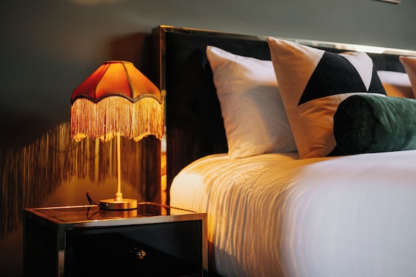 Comfort Double Room | Individually furnished, blackout drapes, iron/ironing board, free WiFi