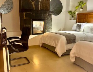 Chambre Deluxe, 2 grands lits | Draps italiens de Frette, literie de qualité, couette en duvet