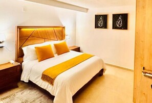 ห้องดีลักซ์ดับเบิล, เตียงใหญ่ 1 เตียง | ผ้าปูที่นอน Frette จากอิตาลี, เครื่องนอนระดับพรีเมียม, ผ้านวมขนเป็ด