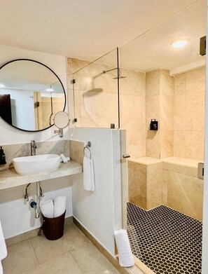 Deluxe Twin Room, City View | Bathroom | Shower, hair dryer, towels, soap