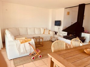 TV connectée, cheminée