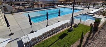 5 BR 5 BA Near Zion • Brand NEW pool, hot tub, and pickleball court!