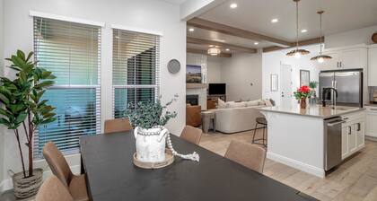 Modern 5BR Desert Villa- Views • Zion • Family-Ready