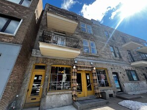 Luokittelematon kuva, 4 kautta 28, painike