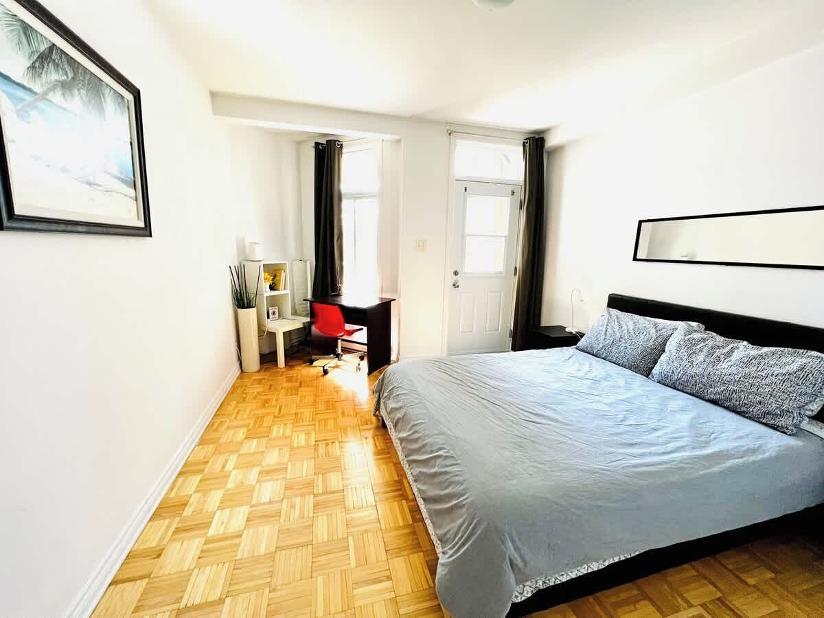 2 bedrooms, iron/ironing board, travel cot, free WiFi