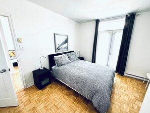 2 bedrooms, iron/ironing board, travel cot, free WiFi