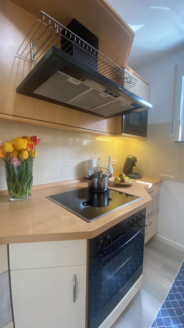 Microwave, oven, stovetop