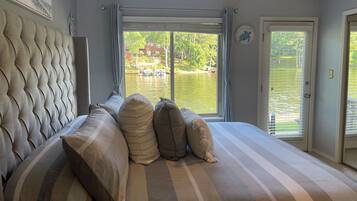 1 chambre, fer et planche à repasser, Wi-Fi gratuit, draps fournis