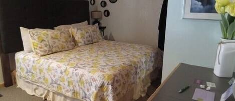 Familien-Studiosuite, Bergblick | Individuell dekoriert, individuell eingerichtet, kostenloses WLAN