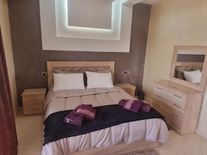 4 habitaciones, wifi gratis y ropa de cama