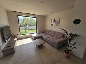 Living area - VILLA ISSA (Orbanici)