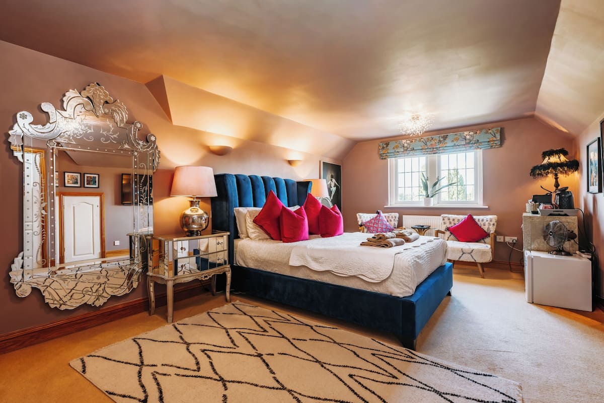 Superior Double Room, Park View | Blackout drapes, free WiFi, bed sheets