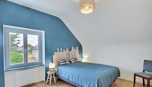 2 多间卧室、免费 WiFi