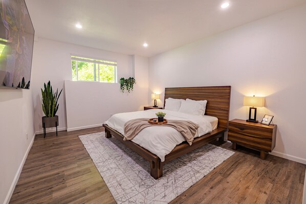 2 chambres, fer et planche à repasser, Wi-Fi, draps fournis