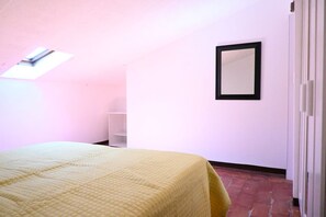 2 bedrooms, bed sheets