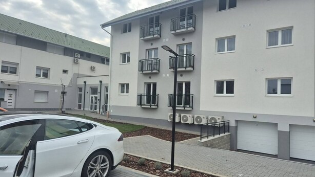 Exterior - WorkStay Apartment – Modern Comfort with Private Parking, Near City Amenities (Kecskemét)