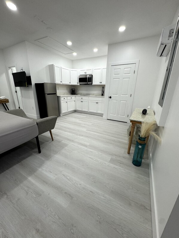 1 bedroom, desk, iron/ironing board, free WiFi