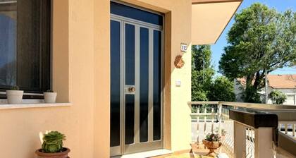PP06 - Porto Potenza, comfortable three-room apartment a few steps from the sea