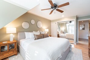 3 chambres, fer et planche à repasser, Wi-Fi, draps fournis