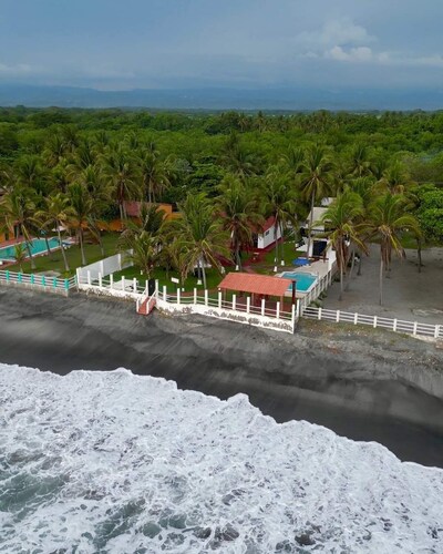 The Lux Beach Front Villa  4-bedroom with WiFi, AC in superb San Luis Talpa