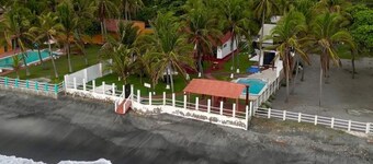 The Lux Beach Front Villa  4-bedroom with WiFi, AC in superb San Luis Talpa