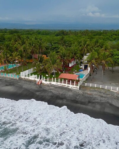 The Lux Beach Front Villa  4-bedroom with WiFi, AC in superb San Luis Talpa