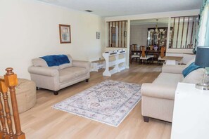 Smart TV, fireplace, video games, offices
