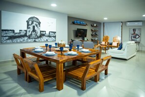 Dining - Gallery Beach Home Jacuzzi Jacuzzi Hockey & Billiards (Cartagena de Indias)