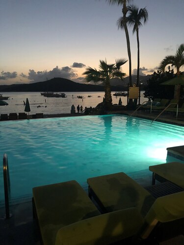 Charming 2Bedroom villa located at the Marriott Frenchman's Cove -St. Thomas