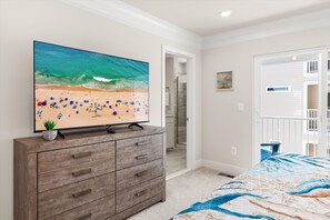 3 chambres, fer et planche à repasser, lit de bébé portatif
