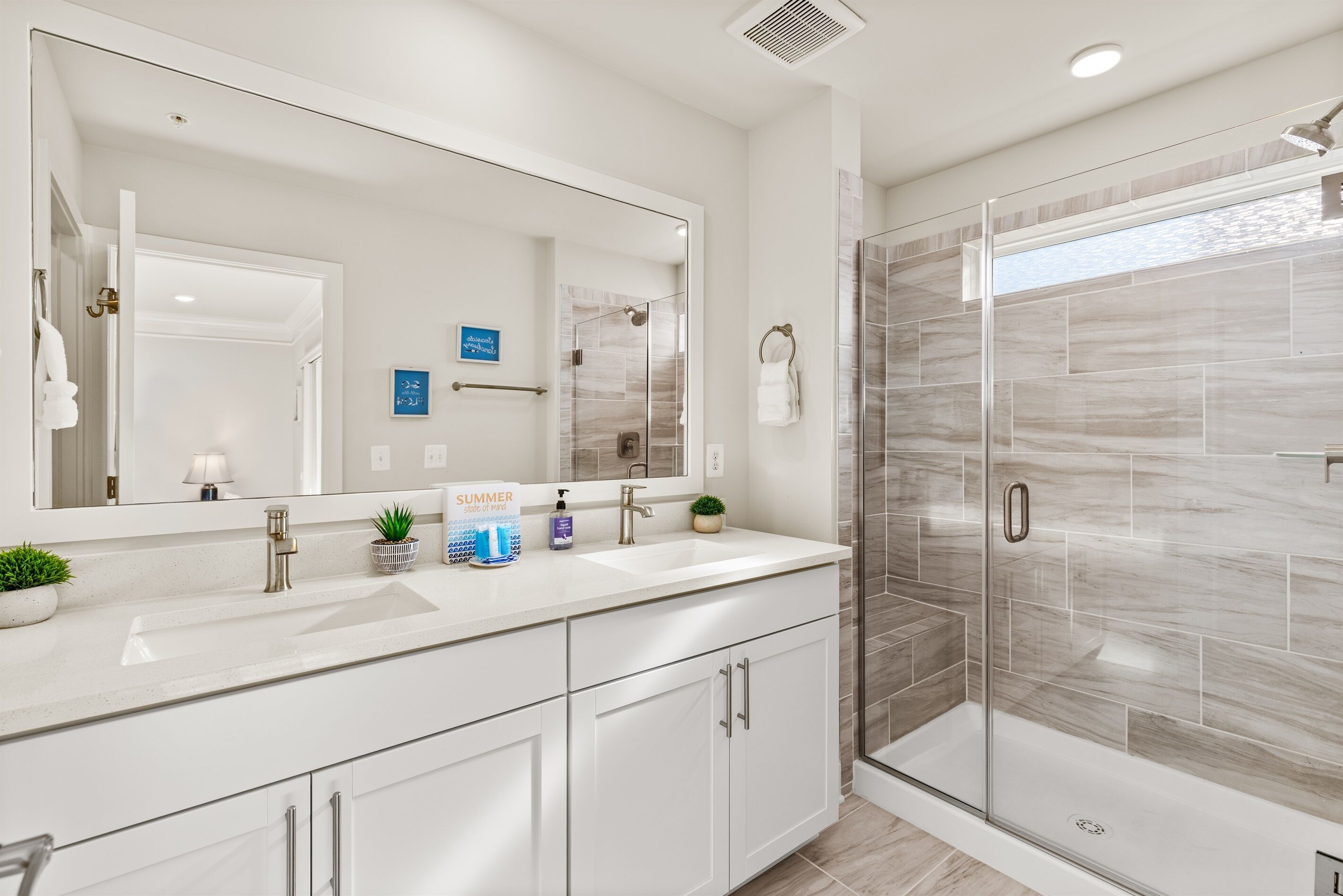 Shower, towels