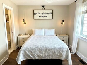 2 slaapkamers, een strijkplank/strijkijzer, gratis wifi, beddengoed