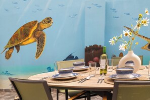 Dining - Casa Tortuga, Grote berg (Grote Berg)