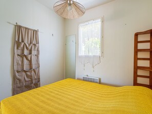 2 bedrooms, Internet