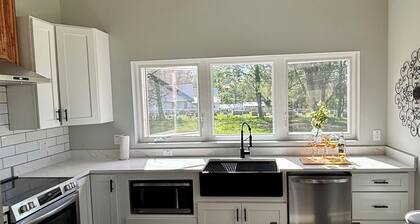 Beautiful new 3 bed/ 3.5 bath home minutes from VT and downtown Blacksburg.