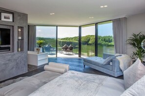 4 soverom, strykejern/-brett, wi-fi og sengetøy