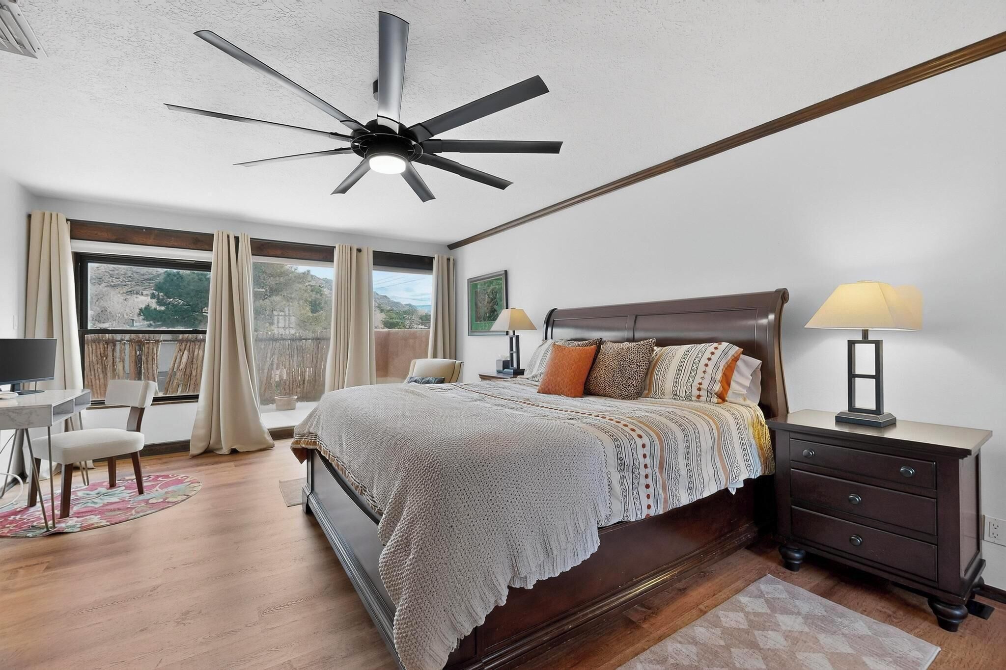 3 bedrooms, desk, iron/ironing board, travel crib