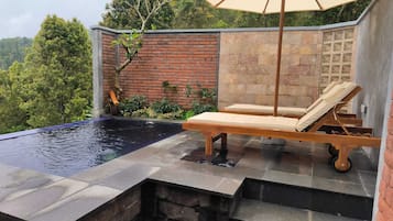 Hồ bơi