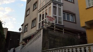 Front of property - Pensión López  (Fisterra)