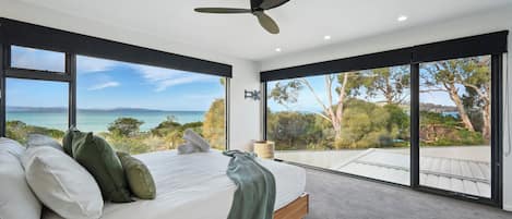 Luxury House, Beach View | 3 bedrooms, individually decorated, individually furnished