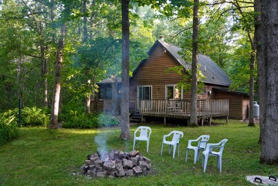 Private Cabin - 5 acres - near Hinckley Casino!