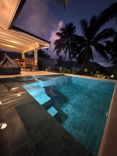 Cozy Oceanfront Villa with Private Pool & Stunning Moonrise Views