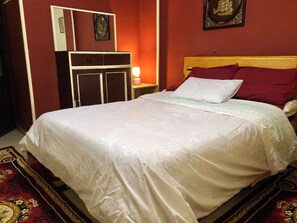 2 Schlafzimmer, Bügeleisen/Bügelbrett, kostenloses WLAN, Bettwäsche