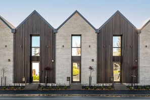 Exterior - Stylish Stay – Heart of the CBD (Christchurch)